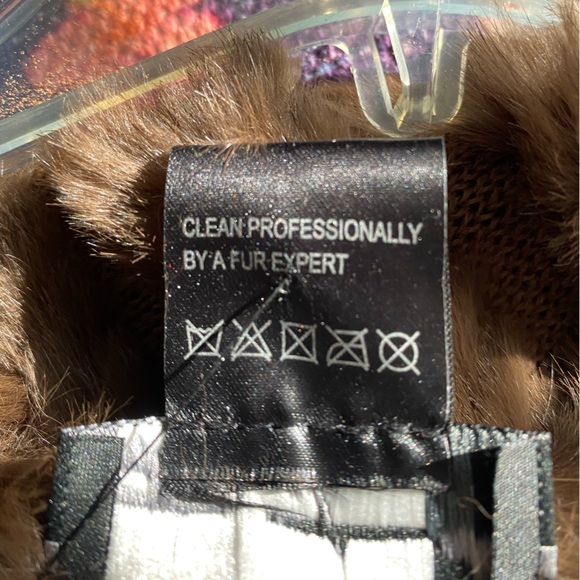 Luxurious Brown Rabbit Fur Poncho - Picture 4 of 12